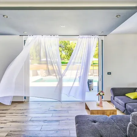 Vila Montevernal By Interhome *