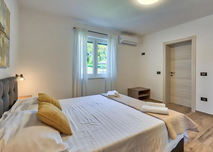 Montevernal By Interhome *