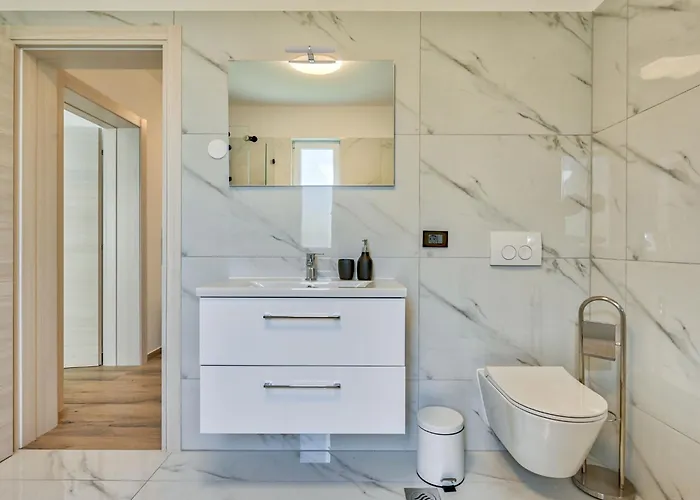 Montevernal By Interhome * Pula