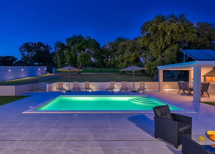 Vila Montevernal By Interhome