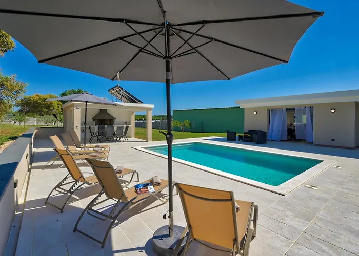 Montevernal By Interhome Póla