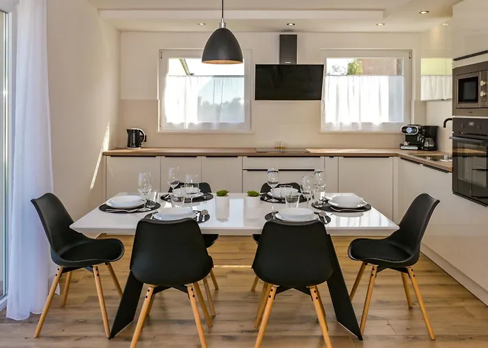 Montevernal By Interhome *