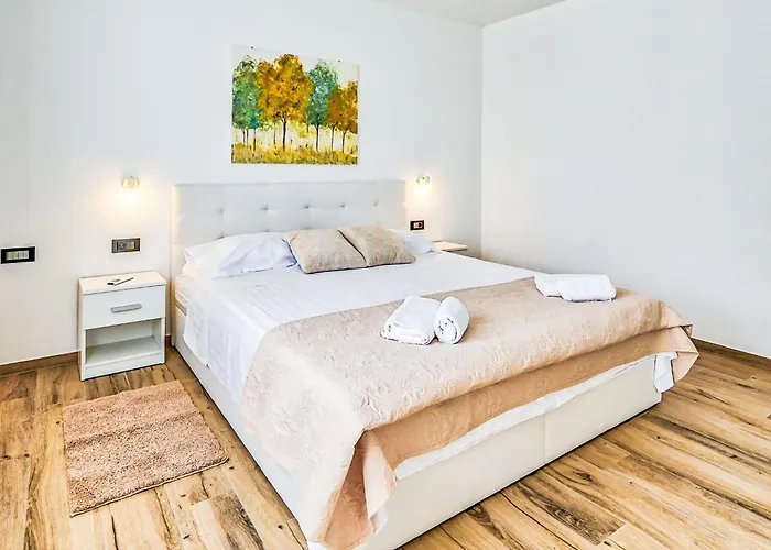 Montevernal By Interhome *