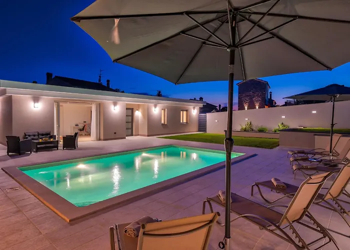 فيلة Montevernal By Interhome *