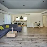 Montevernal By Interhome וילה *