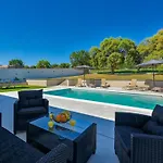 Montevernal By Interhome וילה